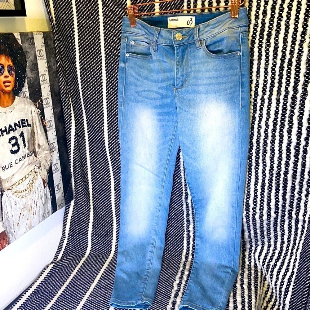 GARAGE MID RISE JEANS